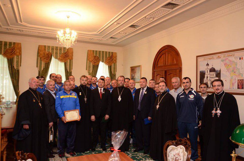 10369719_812615792082667_1217865728316374730_n